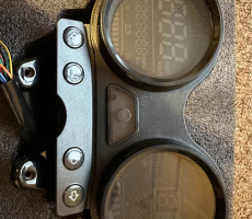 Yamaha YBR 125 / 125 custom digital clocks , speedometer odometer speed gauges